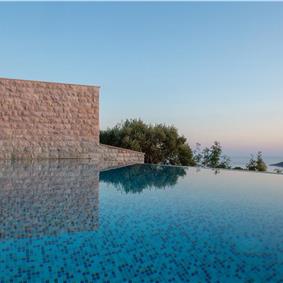 Luxury 5-Bedroom Sea-View Villa with Heated Infinity Pool in Orasac near Dubrovnik – Sleeps 10